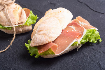 Sandwich with hamon