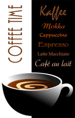 Kaffee mit Crema in Kaffeetasse mit Schrift