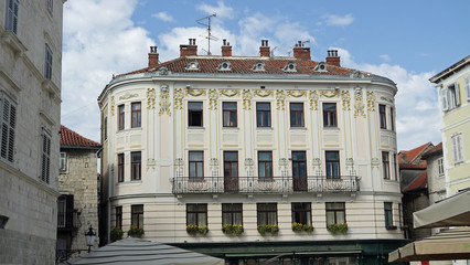 old residential buildings in croatian town split © chriss73