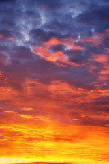 Farbenfrohe Sonnenuntergang