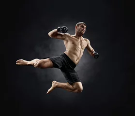 Photo sur Plexiglas Arts martiaux combattant masculin