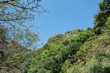 山並みと青空