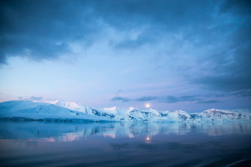 Fototapeta na wymiar Antarctic Peninsula Landscape. 