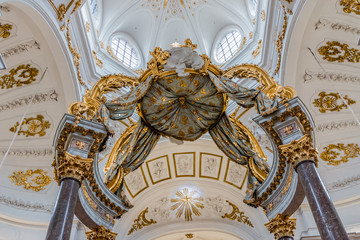 Dans l'église Saint-Bruno des Chartreux de Lyon © Gerald Villena