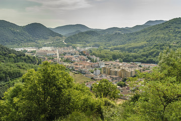Fototapeta na wymiar general sight of the town of Olot in Gerona, Spain.