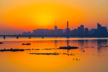 Fototapeta premium Hangzhou Qiantang River evening beauty