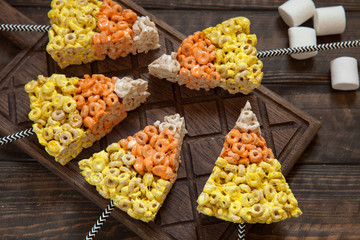 Crispy oat rings with marshmallows