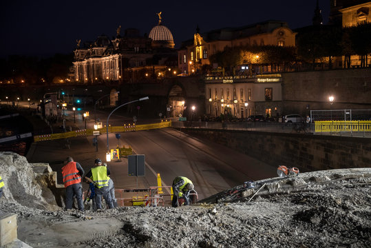 Nachtbaustelle Dresden Augustusbr&uuml;cke