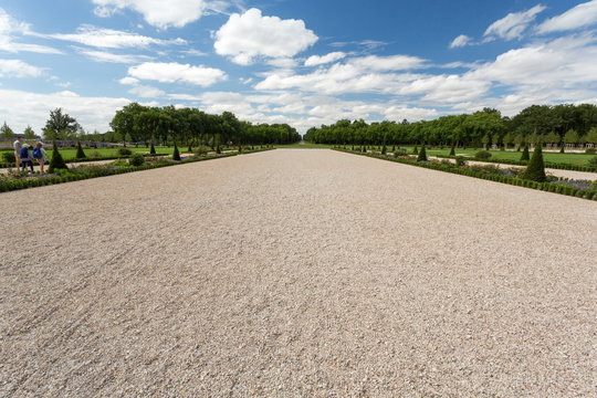 All&eacute;e principale