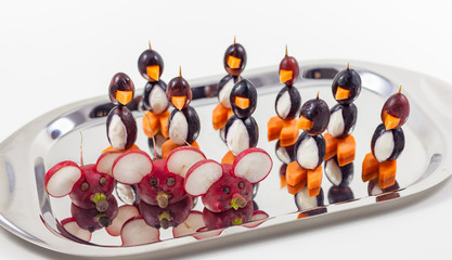 Simple fruit and vegetable carving which everyone can make themselves