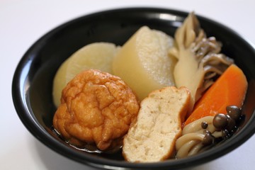 大根と練り物の煮物