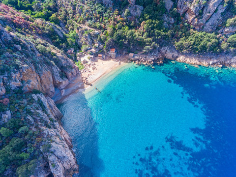 Strand von Ficajola an der Westk&uuml;ste von Korsika im Golf von Porto