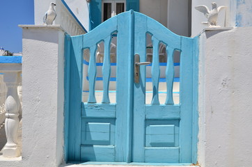 PORTE D'ENTREE DE VILLA VILLAGE DE FIRA SANTORIN GRECE