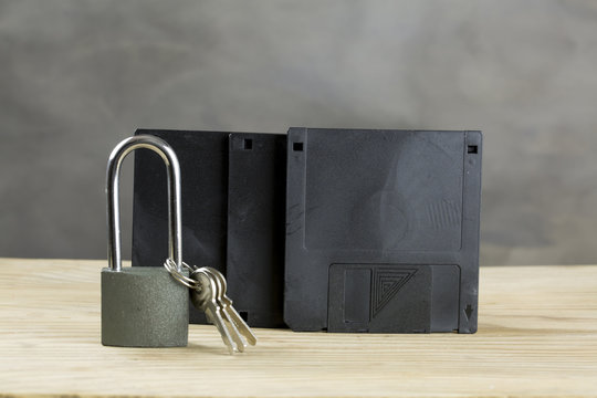 Floppy disk magnetic computer
