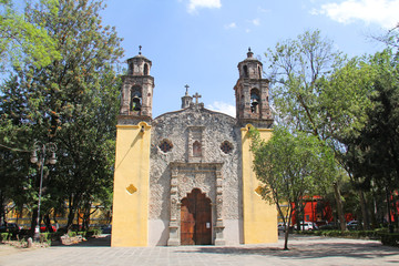 Fototapeta na wymiar Capilla de la Conchita Coyoacan Mexico
