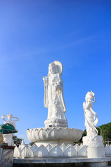 Obraz premium White Bodhisattva Guan Yin statue in Hat Yai, Songkhla, Thailand