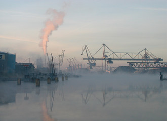 Morgenstimmung imHüttenhafen im Bremer Westen, Bremen-Oslebshausen