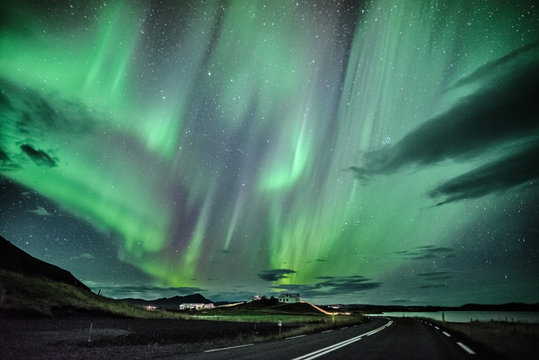 Den Polarlichtern entgegen