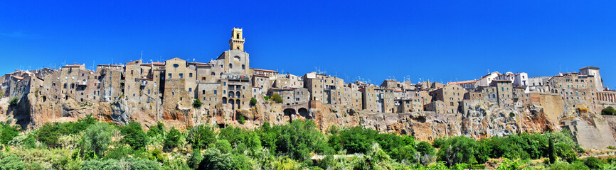 Fototapeta na wymiar City of Pitigliano in the province of Grosseto in Tuscany, Italy