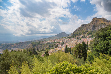 Fototapeta na wymiar Beautiful view of Taormina