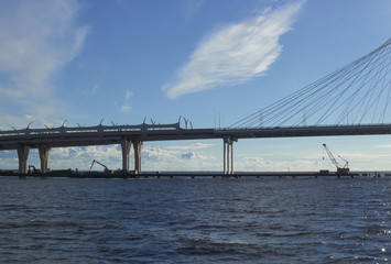 Cable bridge through western high-speed diameter