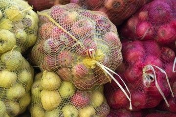 ripe apples for industry in a mesh bags © bellakadife