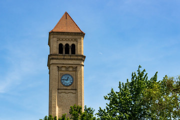 Fototapeta na wymiar Clock tower 