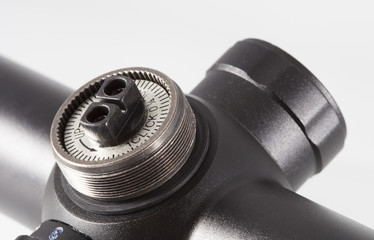 Dial for moving the scope up