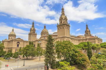Fototapeta premium Blick auf das Palau Nacional in Barcelona