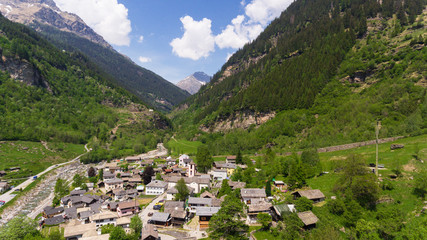 Fototapeta na wymiar Panoramic view of Rossa in Ticino, valley
