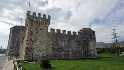 Fototapeta na wymiar castle of trogir in croatia