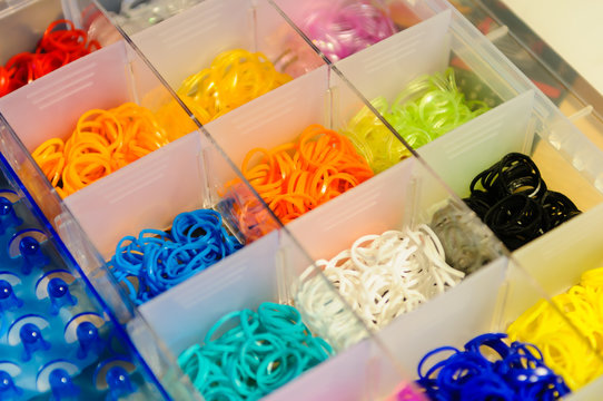 100 Loombands Images, Stock Photos, 3D objects, & Vectors