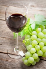 Wine glass and grapes