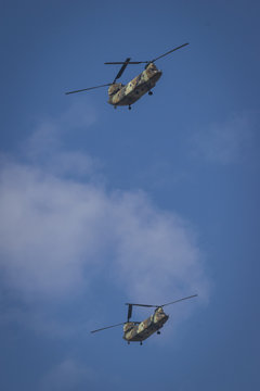 Helicópteros Chinook en formación