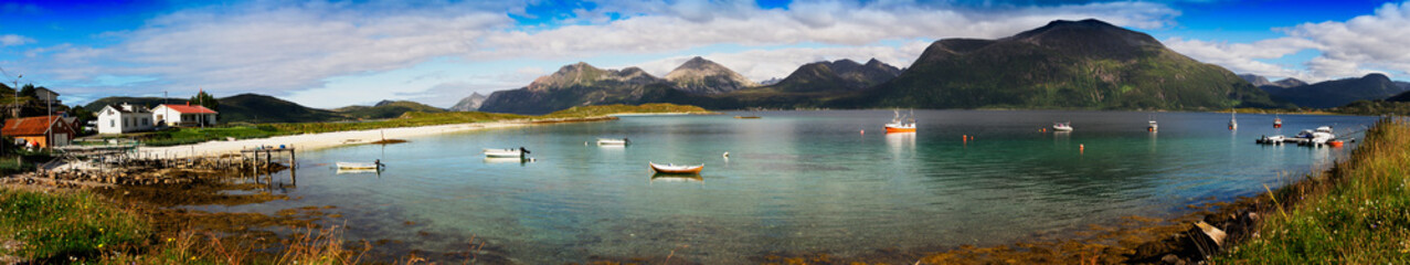 Fototapeta na wymiar Mega wide panorama of Norway background