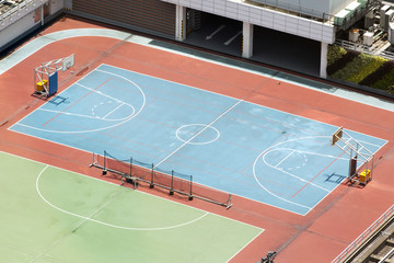 A birdeye view of a basketball court in the city of Hong Kong, China © CoolimagesCo