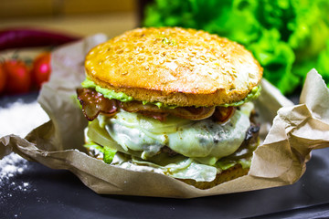  burger with marble beef