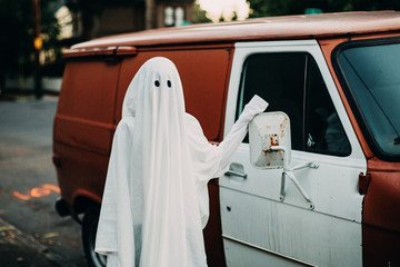 Ghosts like cars