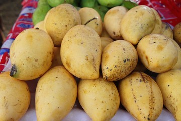 Ripe mango fruit in the market