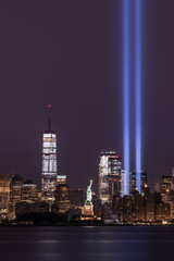 Tribute in Light with Freedom Tower and Statue of Liberty  - obrazy, fototapety, plakaty