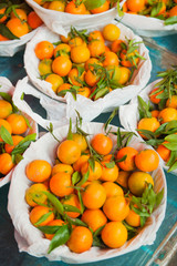 fresh mandarin oranges on market