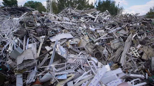 A large pile of garbage, which will be recycled for the preservation of the environment and the recycling of non-ferrous and ferrous metal