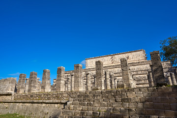 Fototapeta premium Chichen Itza one thousand columns temple