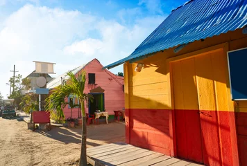 Foto op Plexiglas Holbox Island kleurrijke Caribische huizen Mexico © lunamarina