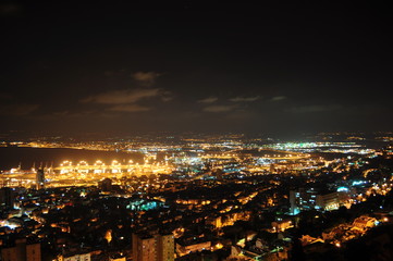 Fototapeta na wymiar Haifa Israel at night