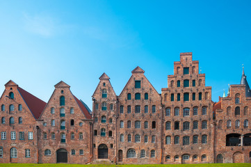 Fototapeta premium Historische Salzspeicher an der Obertrave in Lübeck
