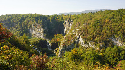 Fototapeta na wymiar amazing landscape at the plitvice lakes in croatia