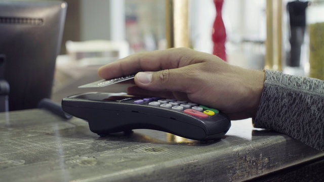 PayPass. Contactless payment with NFC chip module
