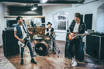 Music band repetition