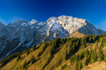Fototapeta na wymiar Panorama german-austrian alps near Berchtesgaden in autumn.
